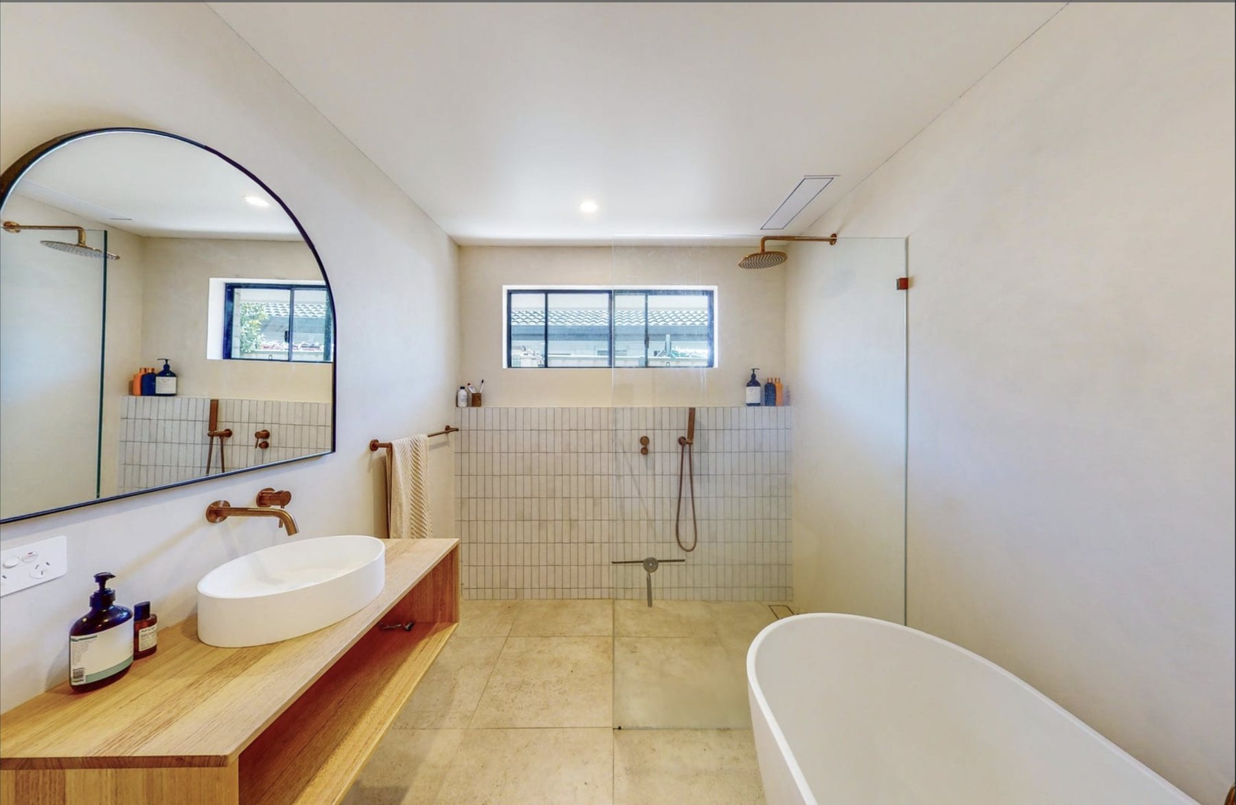 Queenslander Restoration by Forma Building